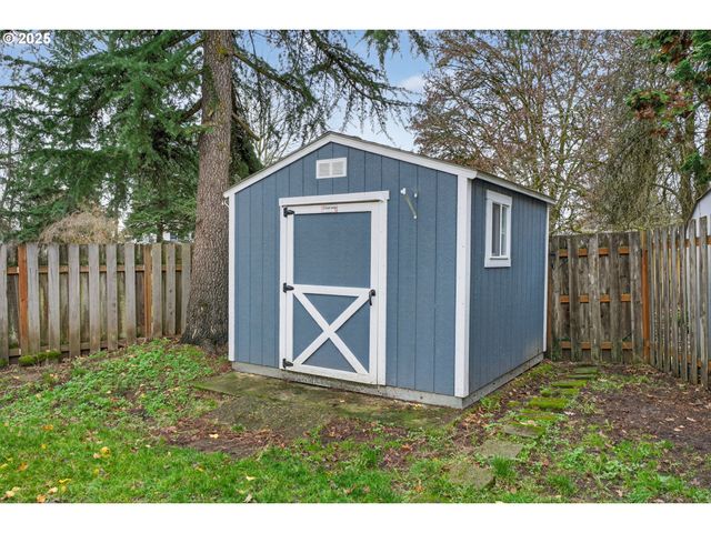 1944 Ne BROGDEN Ct, Hillsboro, OR 97124