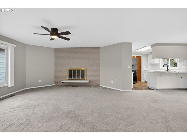 1944 Ne BROGDEN Ct, Hillsboro, OR 97124