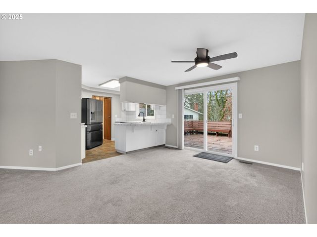 1944 Ne BROGDEN Ct, Hillsboro, OR 97124