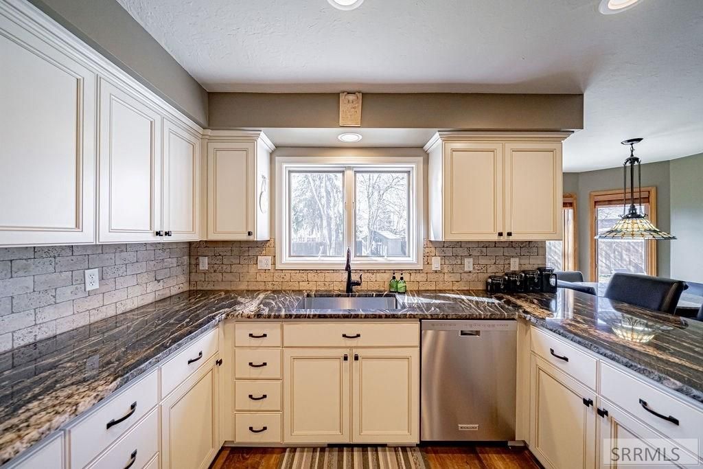 Image 16 of property listing at 105 Harvest Run Drive, Idaho Falls, ID 83404