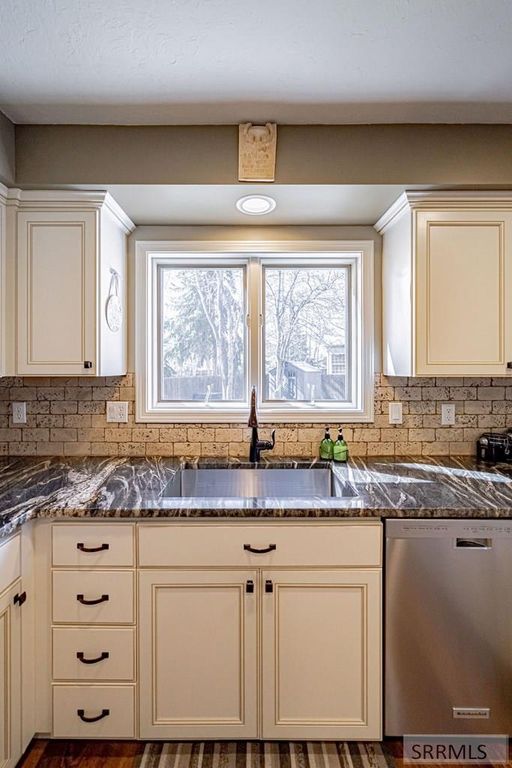 Image 17 of property listing at 105 Harvest Run Drive, Idaho Falls, ID 83404