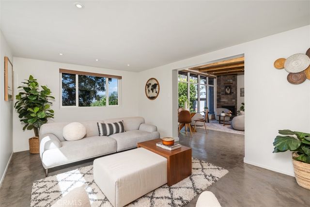 11575 Sunshine Terrace, Studio City, CA 91604