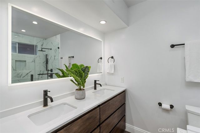 11575 Sunshine Terrace, Studio City, CA 91604