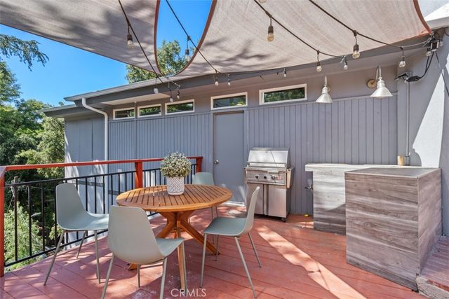 11575 Sunshine Terrace, Studio City, CA 91604