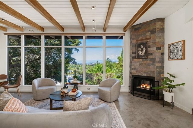 11575 Sunshine Terrace, Studio City, CA 91604