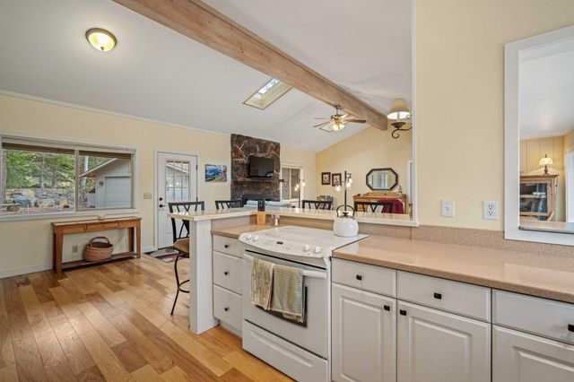 17839 Lava Butte Lane 6, Sunriver, OR 97707