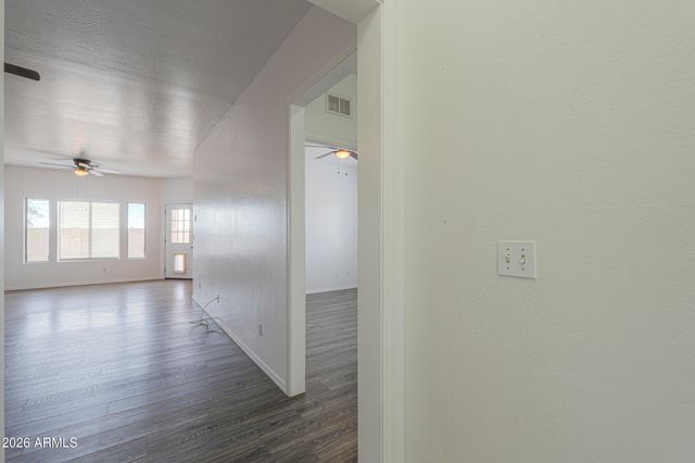 15220 S PADRES Road, Arizona City, AZ 85123