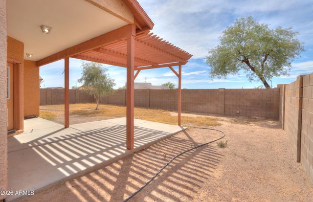 15220 S PADRES Road, Arizona City, AZ 85123