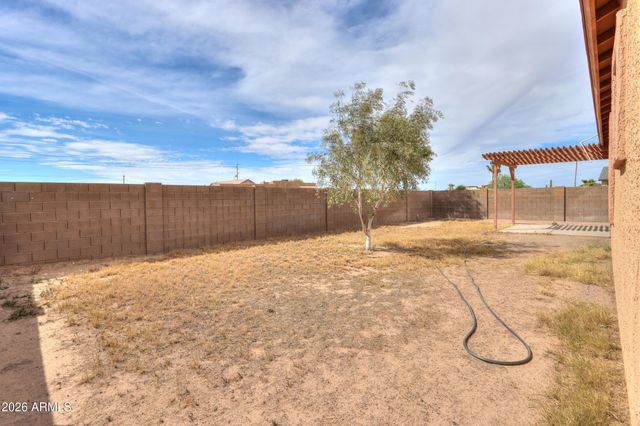 15220 S PADRES Road, Arizona City, AZ 85123