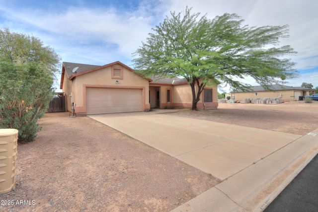15220 S PADRES Road, Arizona City, AZ 85123