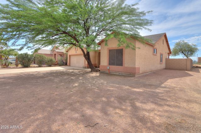 15220 S PADRES Road, Arizona City, AZ 85123