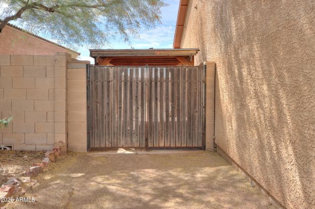 15220 S PADRES Road, Arizona City, AZ 85123
