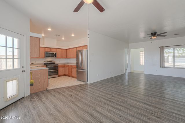 15220 S PADRES Road, Arizona City, AZ 85123