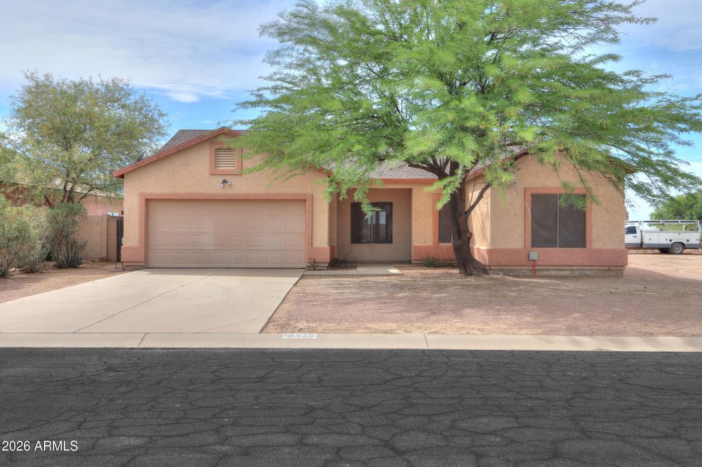 15220 S PADRES Road, Arizona City, AZ 85123