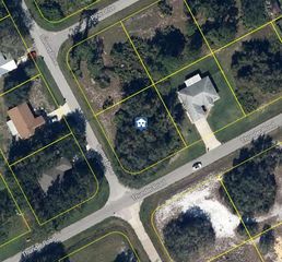 5749 Thunder Rd, Sebring, FL 33876