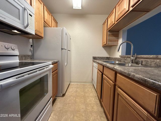 14203 N 19TH Avenue 1043, Phoenix, AZ 85023