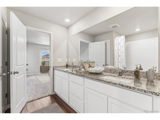 159 Robin Rd, Johnstown, CO 80534