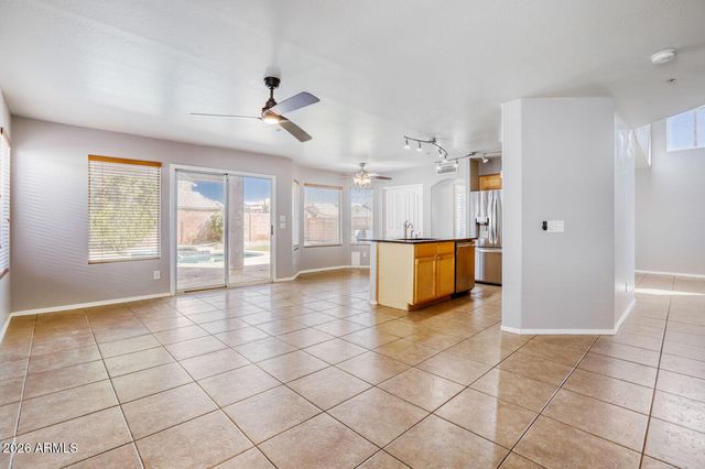 8782 E PINCHOT Avenue, Scottsdale, AZ 85251