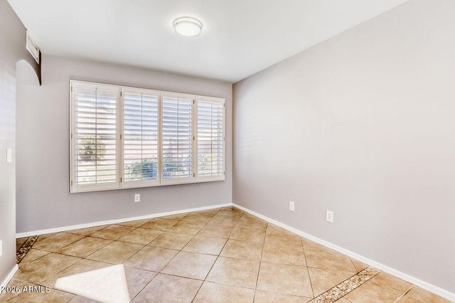 8782 E PINCHOT Avenue, Scottsdale, AZ 85251