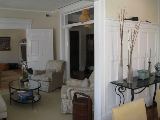12 Kisyth Rd 3A, Brookline, MA 02445