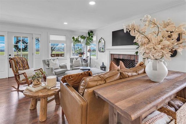 27440 W 215th Street, Spring Hill, KS 66083