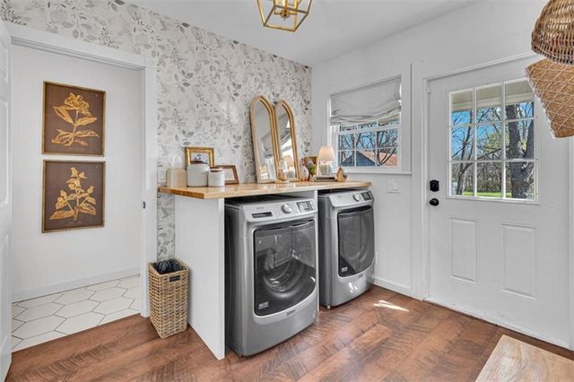 27440 W 215th Street, Spring Hill, KS 66083