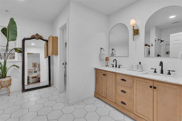 27440 W 215th Street, Spring Hill, KS 66083