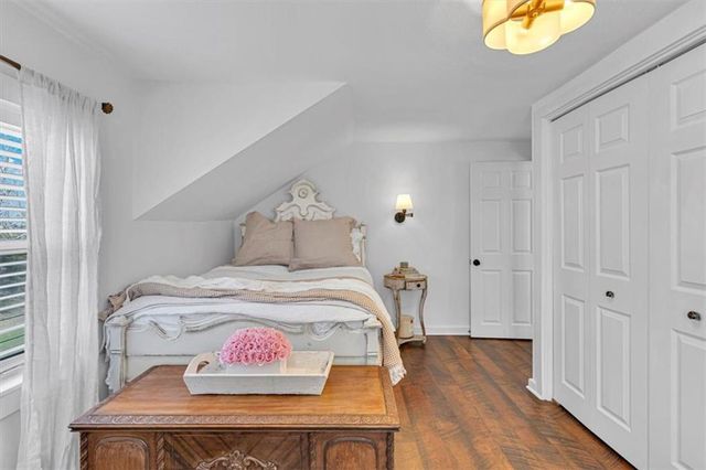 27440 W 215th Street, Spring Hill, KS 66083