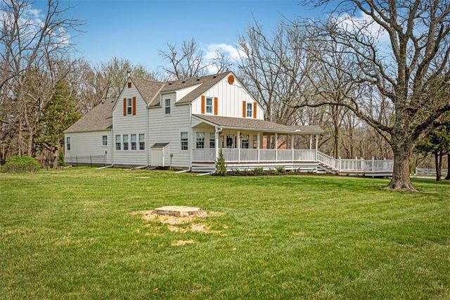 27440 W 215th Street, Spring Hill, KS 66083