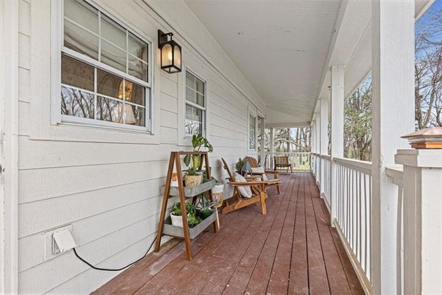 27440 W 215th Street, Spring Hill, KS 66083