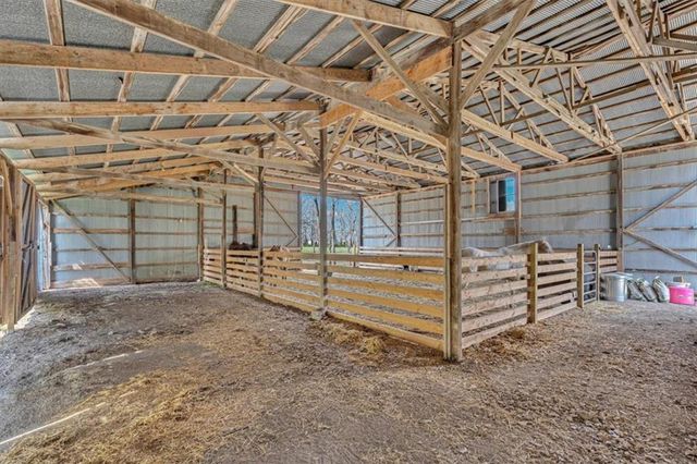 27440 W 215th Street, Spring Hill, KS 66083