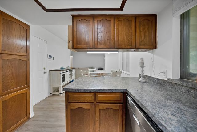 521 Ann Lois Lane, Burleson, TX 76028