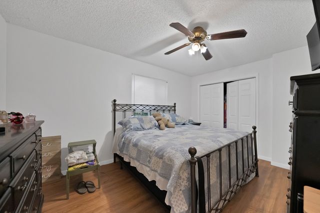 521 Ann Lois Lane, Burleson, TX 76028