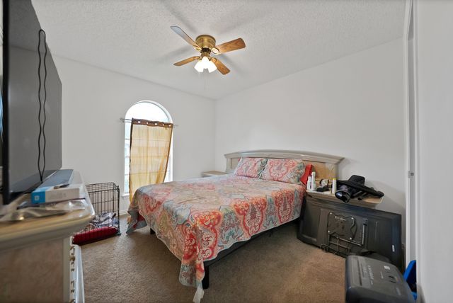 521 Ann Lois Lane, Burleson, TX 76028