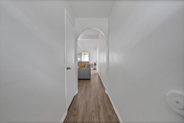 521 Ann Lois Lane, Burleson, TX 76028