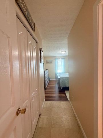 2026 Kimberly Drive, Somerset, KY 42503