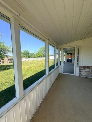 2026 Kimberly Drive, Somerset, KY 42503