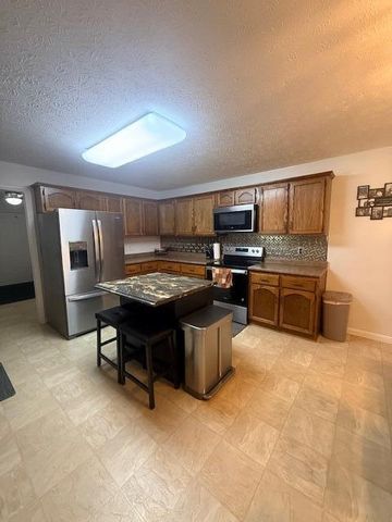 2026 Kimberly Drive, Somerset, KY 42503