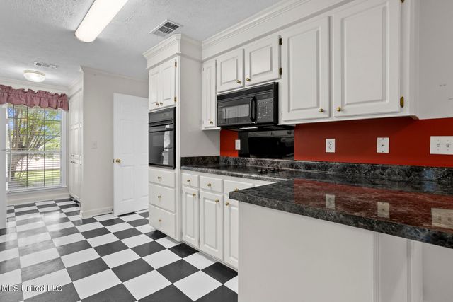 207 Meadowview Lane, Brandon, MS 39047