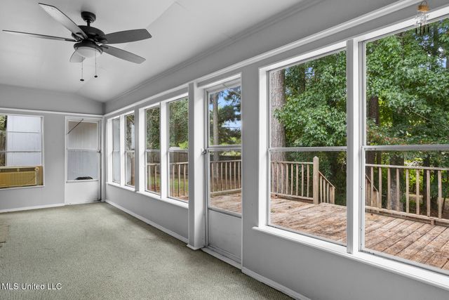207 Meadowview Lane, Brandon, MS 39047