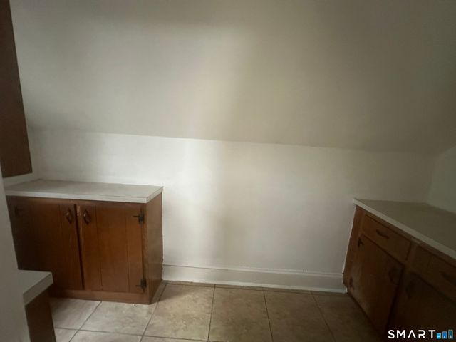 33 Emory Court, Bristol, CT 06010