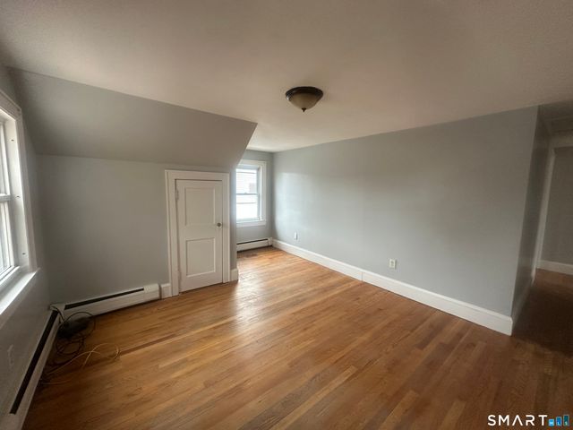 33 Emory Court, Bristol, CT 06010