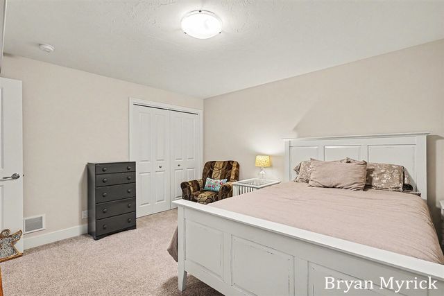 4726 West Wind Drive, Holland, MI 49423