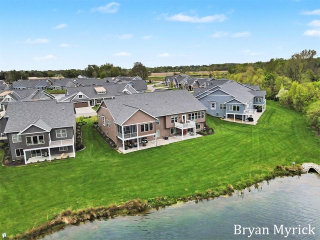 4726 West Wind Drive, Holland, MI 49423