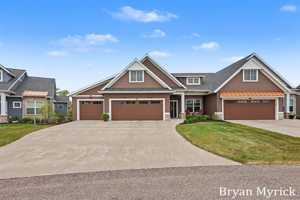 4726 West Wind Drive, Holland, MI 49423