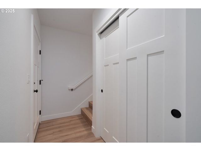 120 CRESCENT St, Tillamook, OR 97141