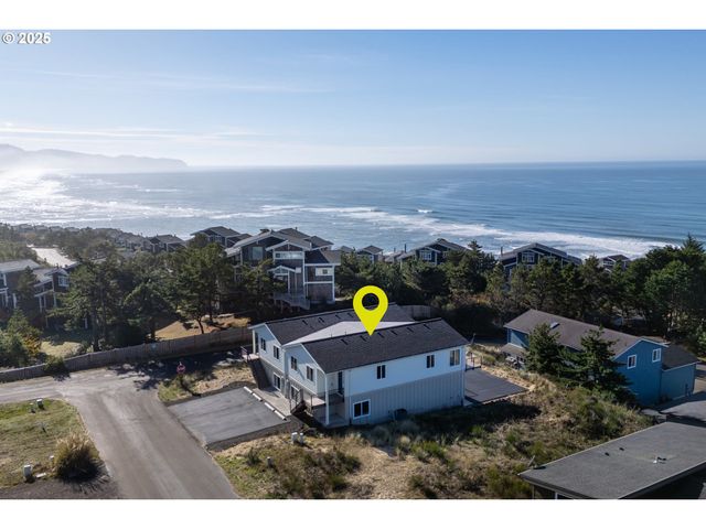 120 CRESCENT St, Tillamook, OR 97141