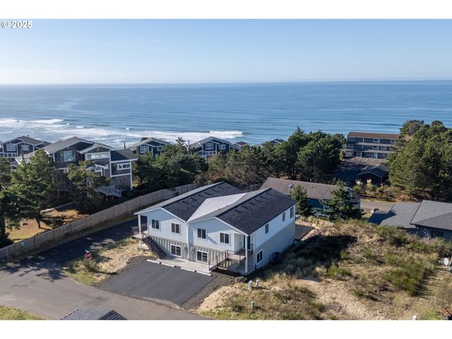 120 CRESCENT St, Tillamook, OR 97141