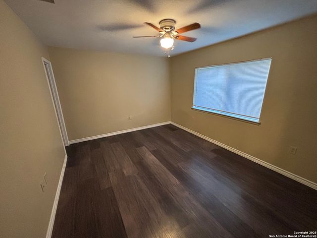 16434 Oak Rock St, San Antonio, TX 78247