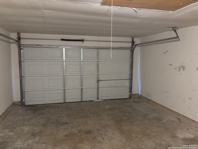 16434 Oak Rock St, San Antonio, TX 78247